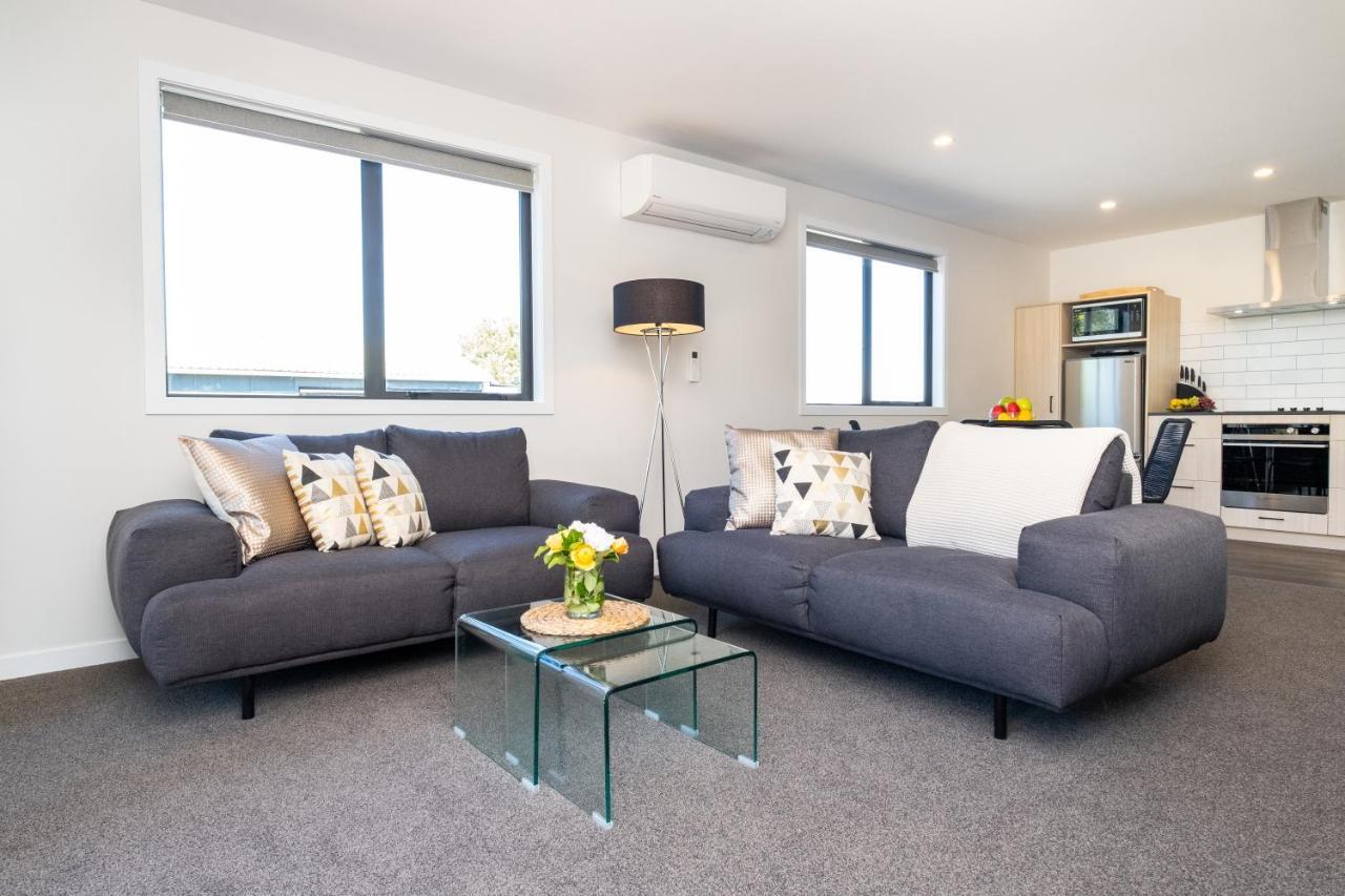 Lawn Cottages Clive Екстер'єр фото
