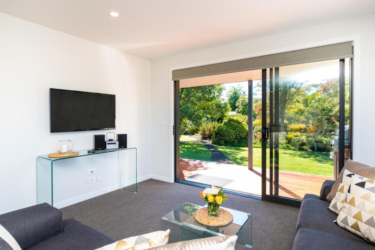 Lawn Cottages Clive Екстер'єр фото