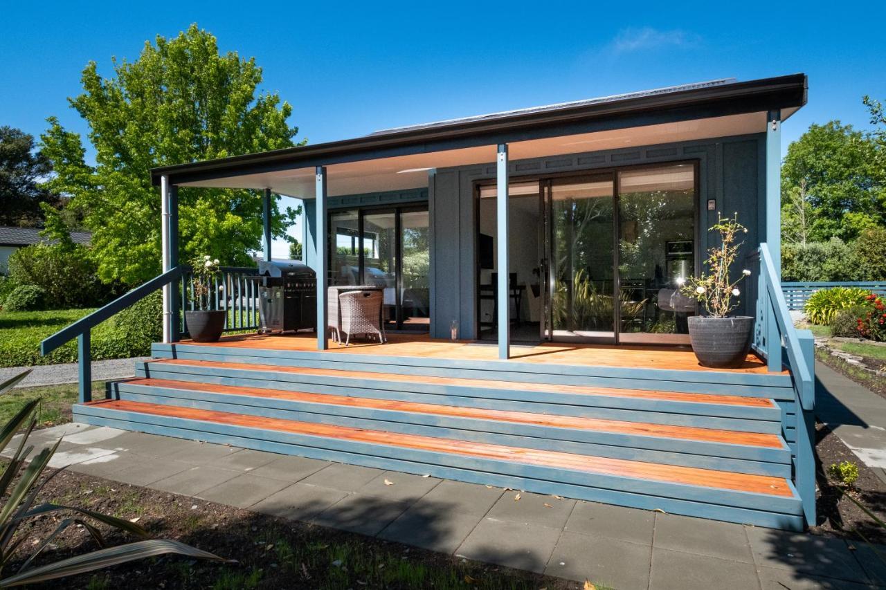 Lawn Cottages Clive Екстер'єр фото
