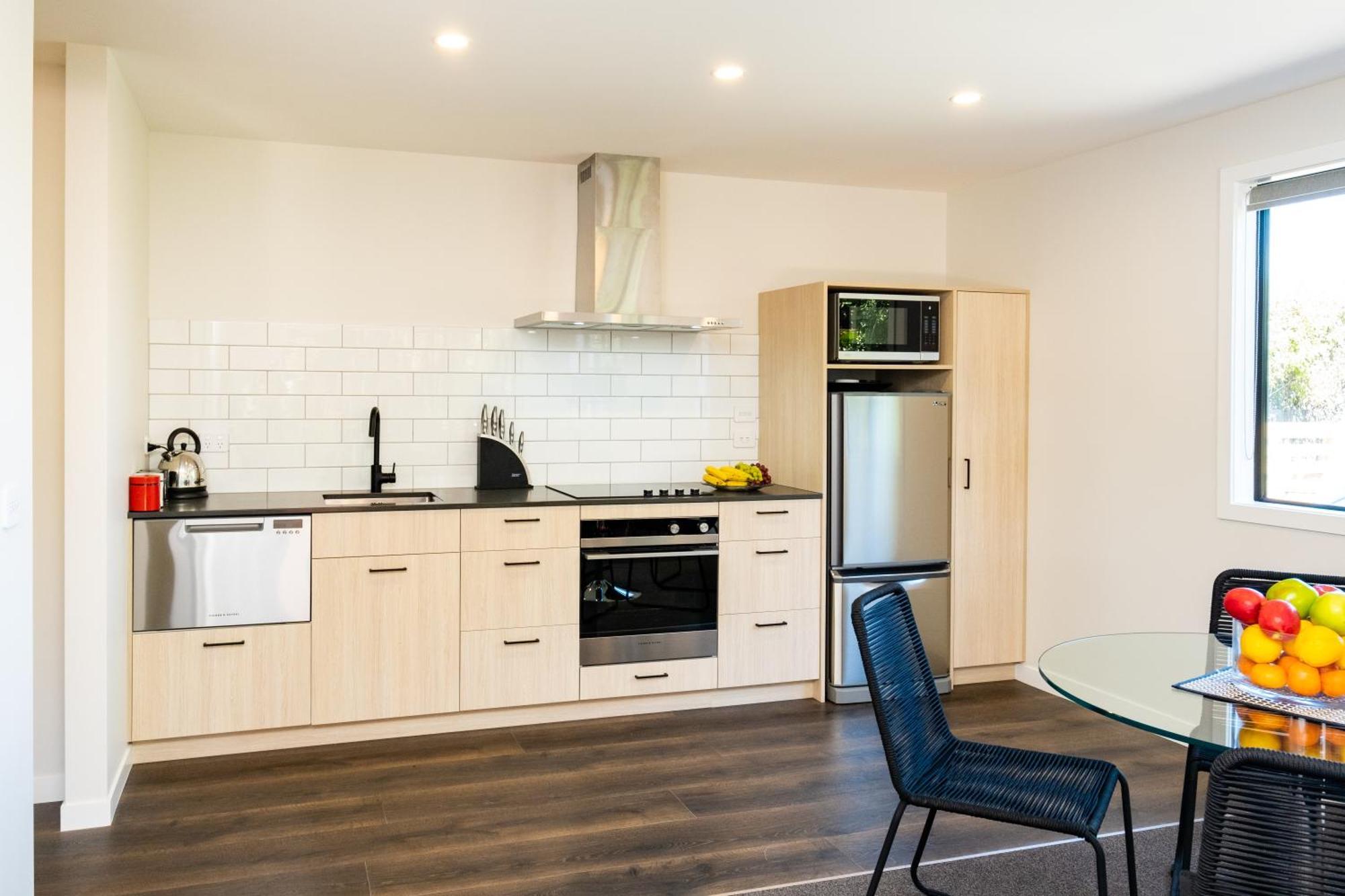 Lawn Cottages Clive Екстер'єр фото