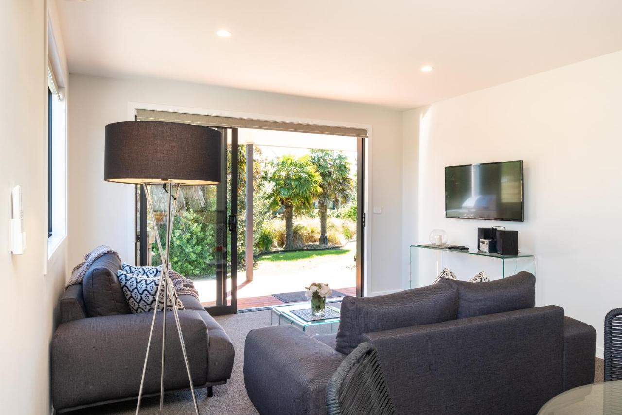 Lawn Cottages Clive Екстер'єр фото